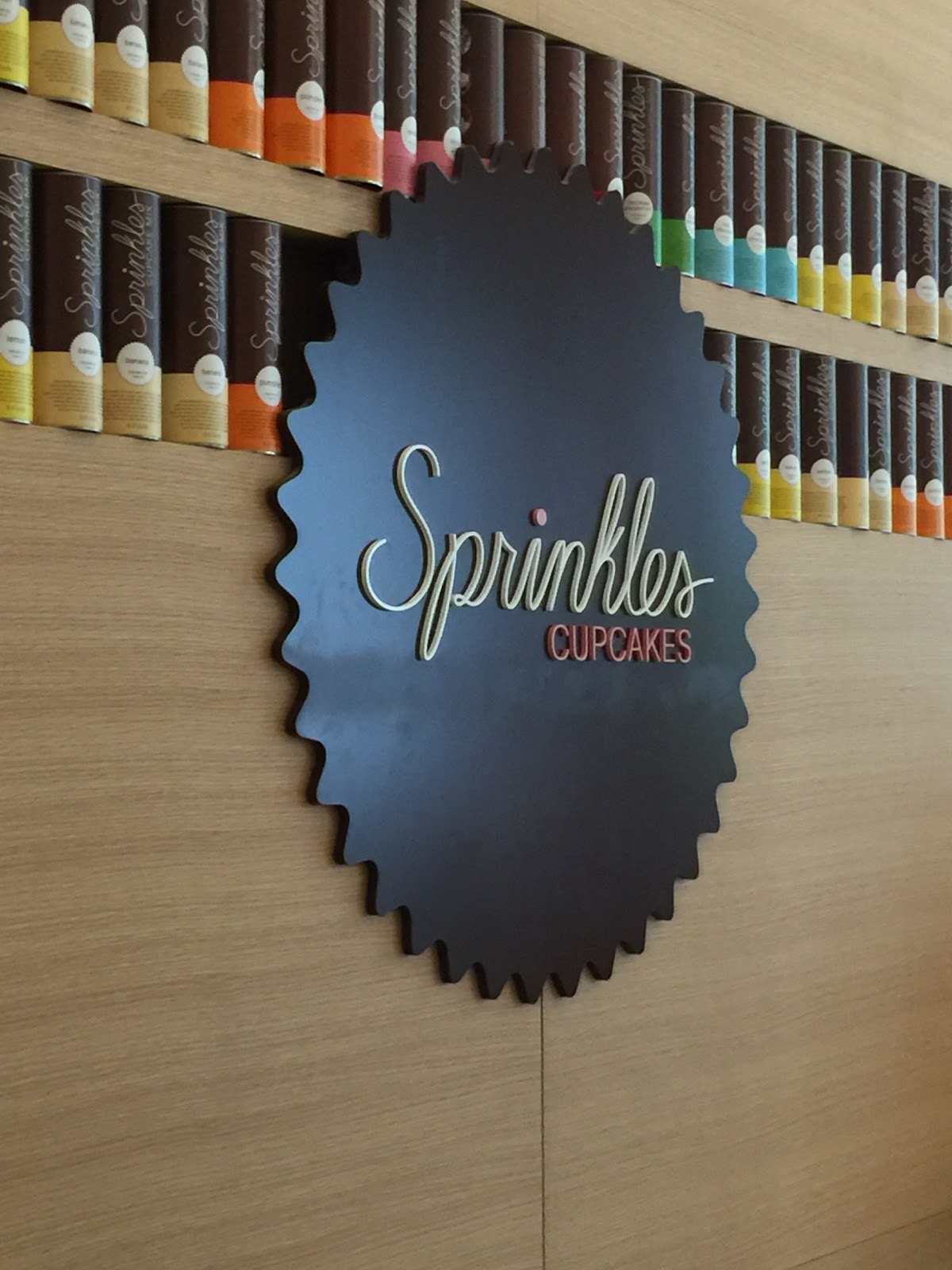 Photo of Sprinkles Cupcakes in New York City, New York, United States - 8 Picture of Food, Point of interest, Establishment, Store, Bakery