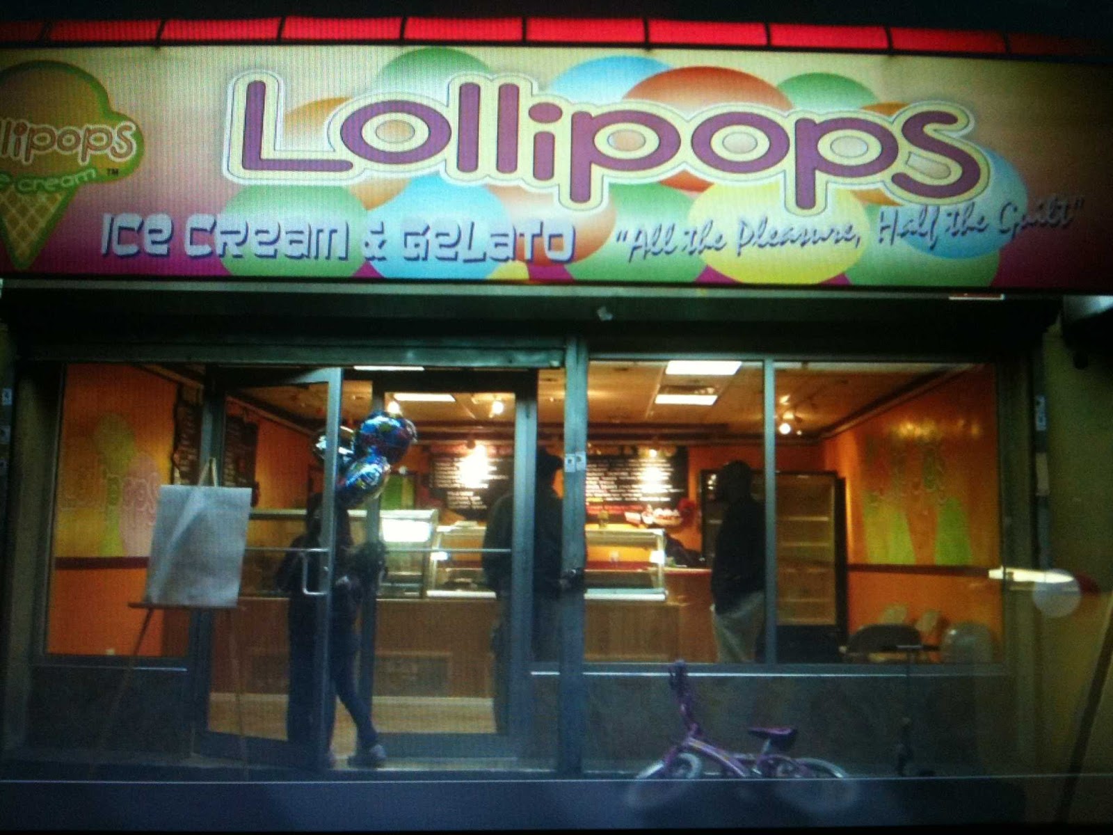 Photo of LOLLIPOPS ICE CREAM AND GELATO in Bronx City, New York, United States - 2 Picture of Food, Point of interest, Establishment, Store