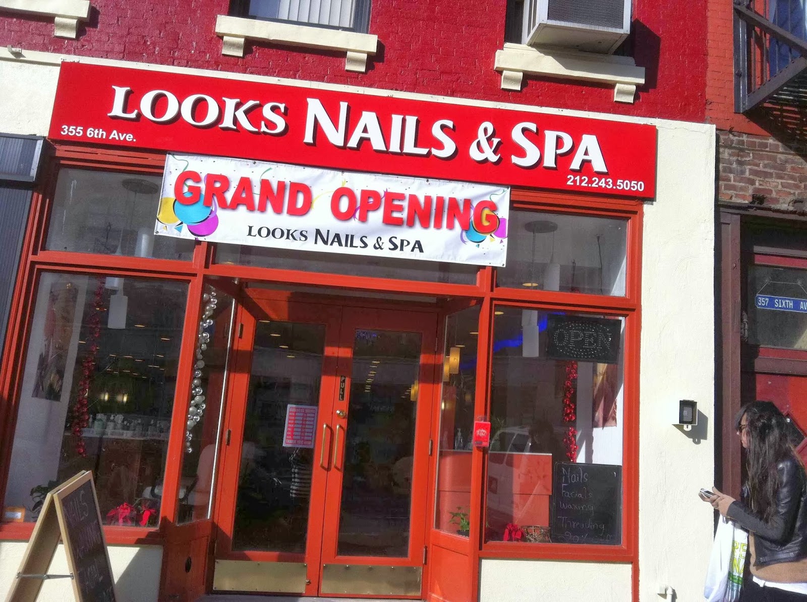 Photo of Looks Nails and Spa in New York City, New York, United States - 1 Picture of Point of interest, Establishment, Beauty salon, Hair care