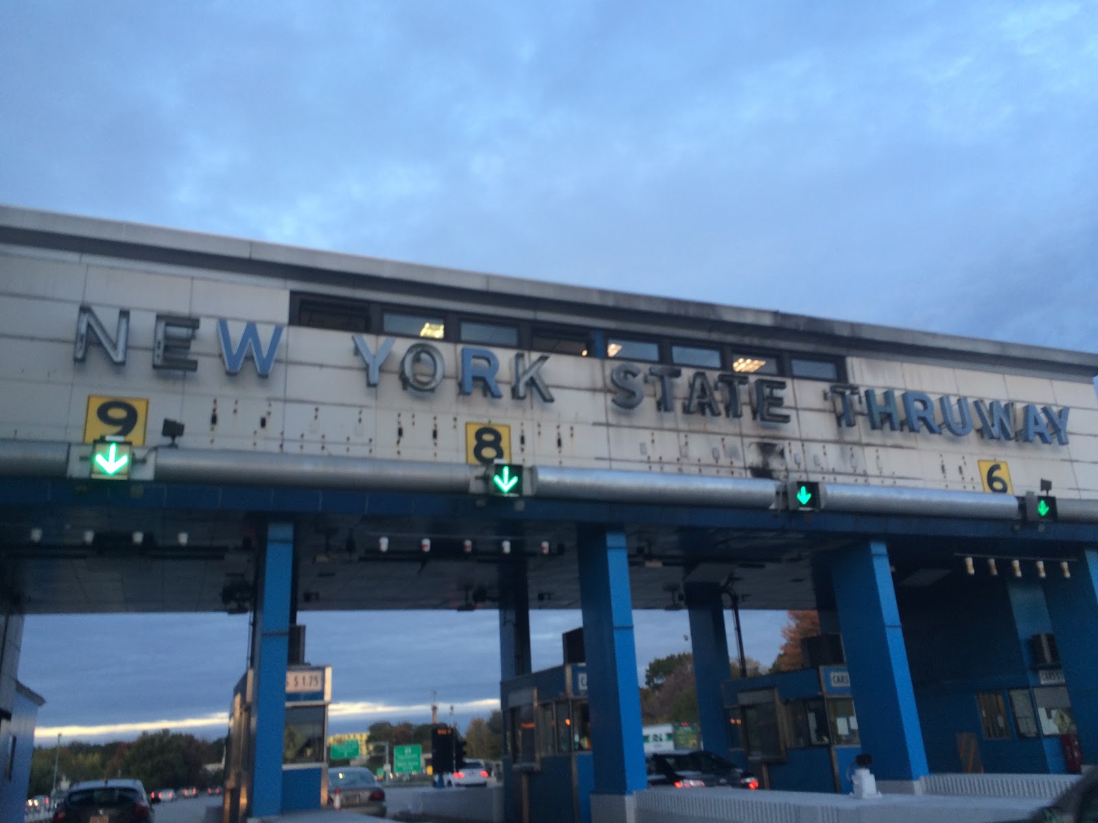 Photo of New England Thruway Northbound Toll Plaza in New York City, New York, United States - 1 Picture of Point of interest, Establishment