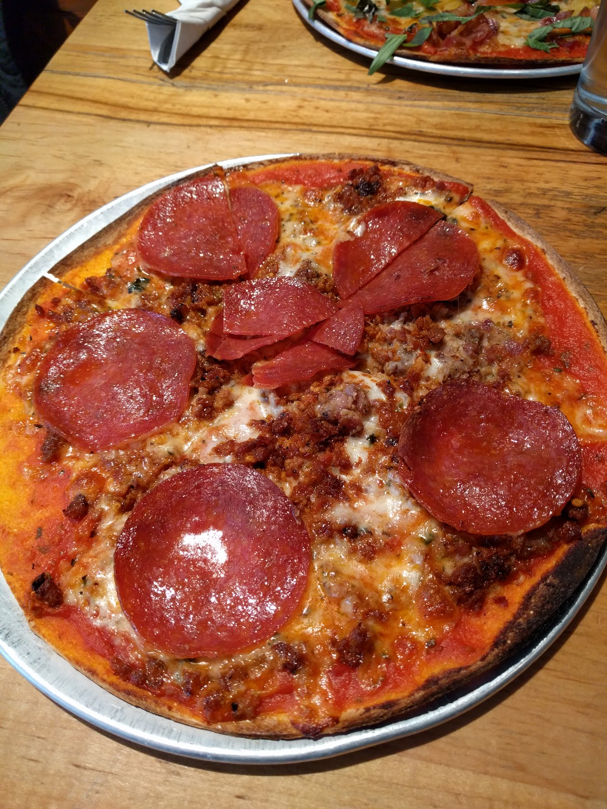 Photo of Vezzo Thin Crust Pizza in New York City, New York, United States - 6 Picture of Restaurant, Food, Point of interest, Establishment, Meal takeaway