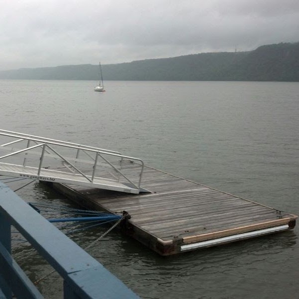 Photo of Palisade Boat Club in Yonkers City, New York, United States - 1 Picture of Point of interest, Establishment