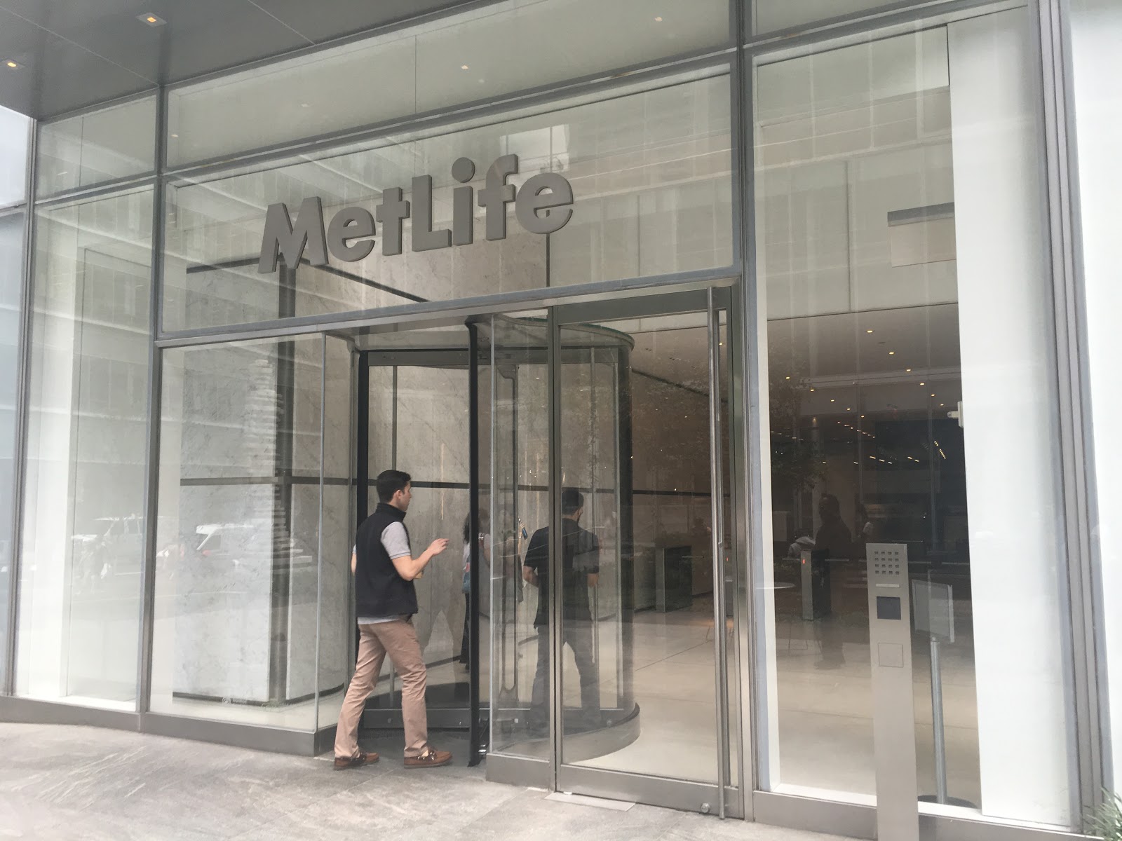 Photo of Met Life Securities Inc in New York City, New York, United States - 3 Picture of Point of interest, Establishment, Finance