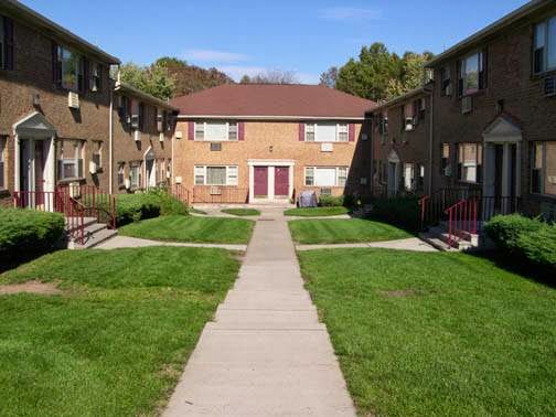 Photo of Crossroad Garden Apartments in Woodbridge Township City, New Jersey, United States - 9 Picture of Point of interest, Establishment