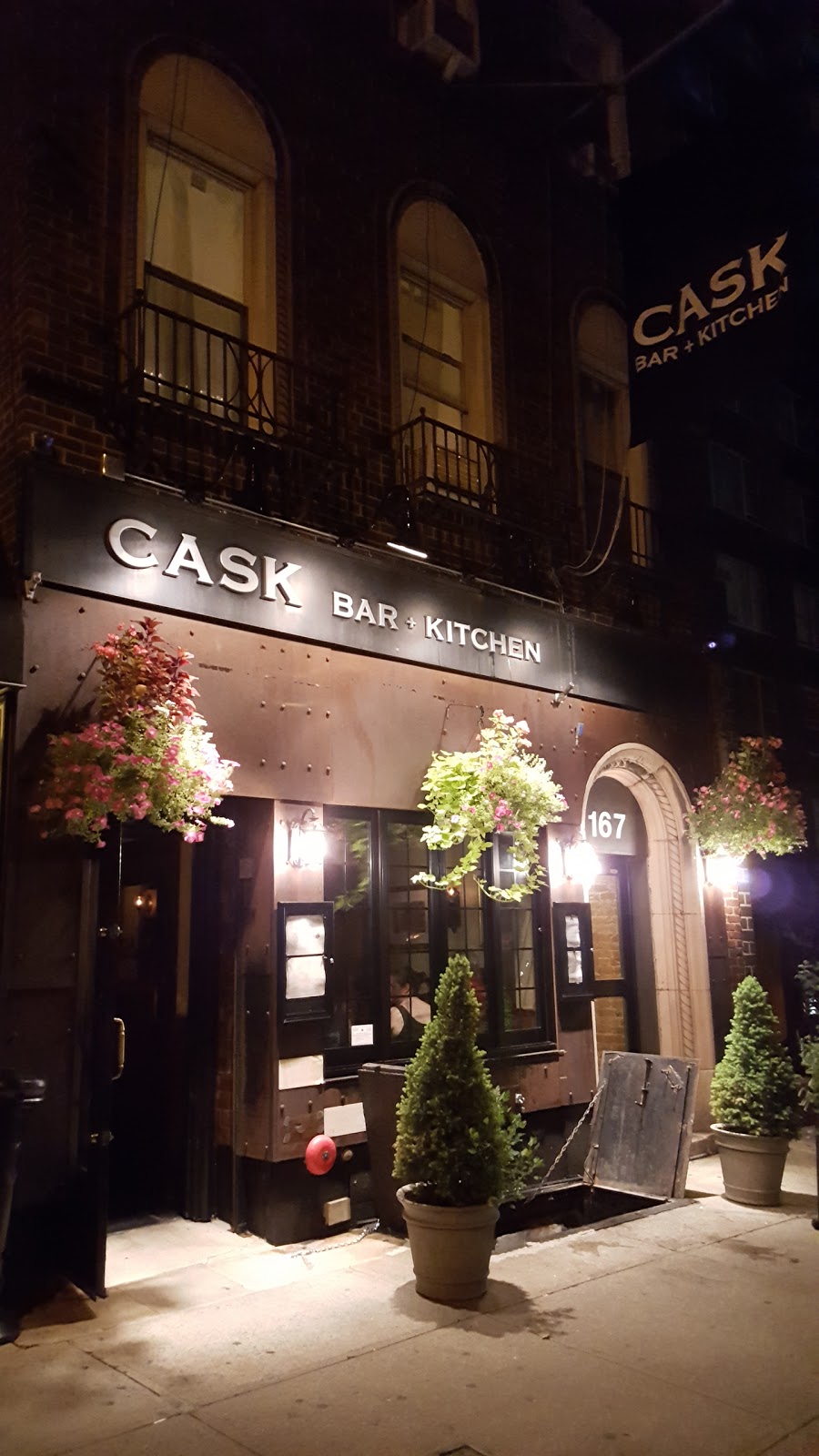 Photo of Cask Bar and Kitchen in New York City, New York, United States - 2 Picture of Restaurant, Food, Point of interest, Establishment, Bar