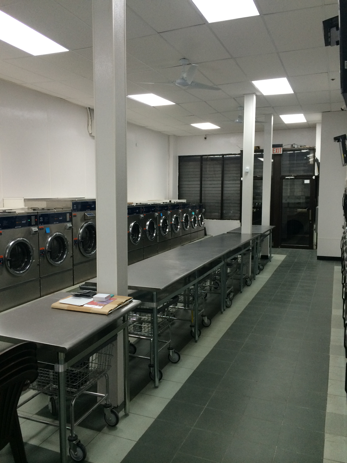 Photo of Tremont Laundry in Bronx City, New York, United States - 1 Picture of Point of interest, Establishment, Laundry