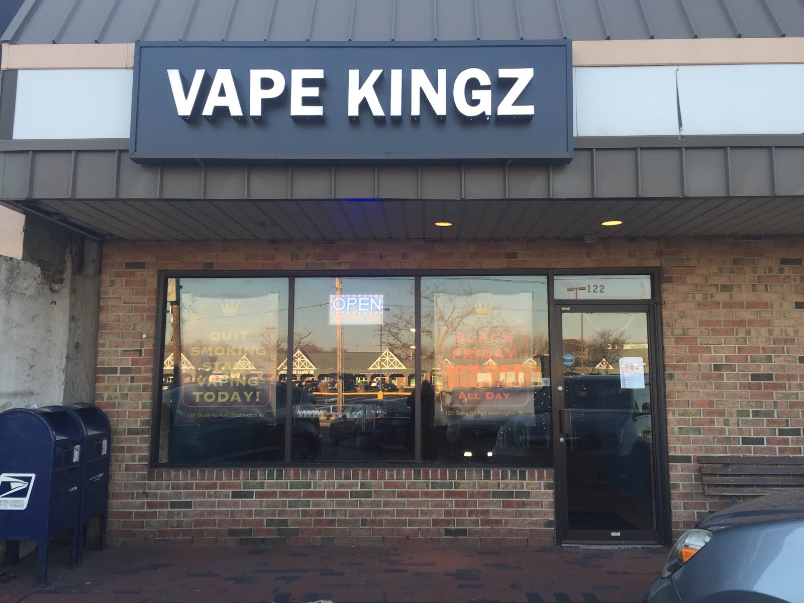 Photo of Vape Kingz Lounge in Port Washington City, New York, United States - 3 Picture of Point of interest, Establishment, Store, Bar, Night club