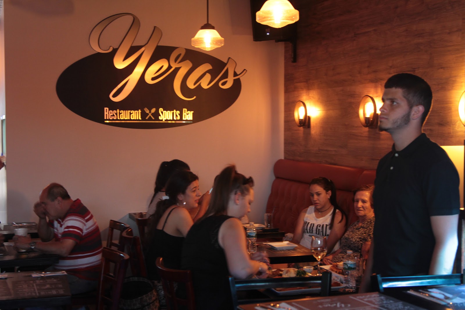 Photo of Yeras Restaurant Sports Bar in Queens City, New York, United States - 5 Picture of Restaurant, Food, Point of interest, Establishment, Bar