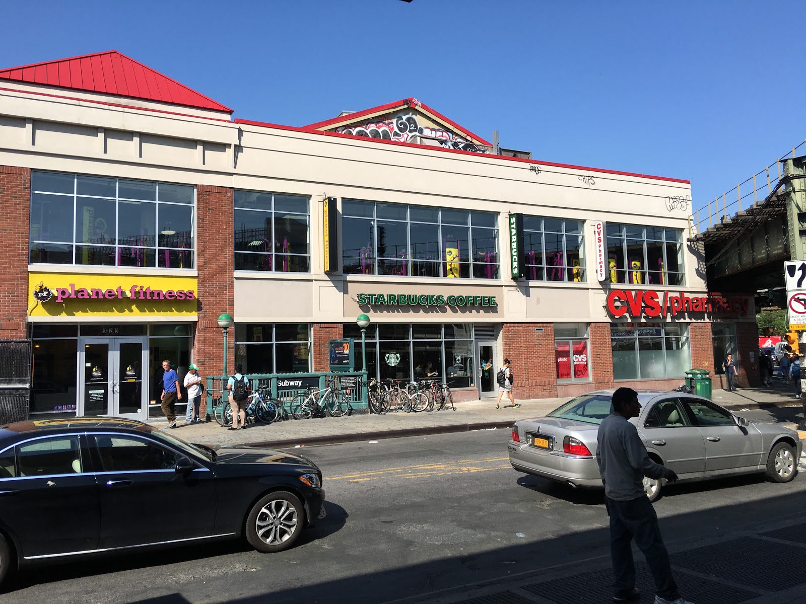 Photo of Starbucks in Queens City, New York, United States - 2 Picture of Food, Point of interest, Establishment, Store, Cafe