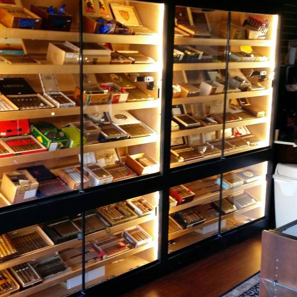 Photo of !Crave e.s.b.r Premium Cigars and Vapors in Jersey City, New Jersey, United States - 3 Picture of Point of interest, Establishment, Store
