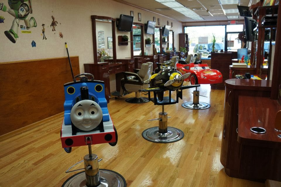 Photo of Perfection Barbershop and Hair Salon in Albertson City, New York, United States - 7 Picture of Point of interest, Establishment, Health, Hair care
