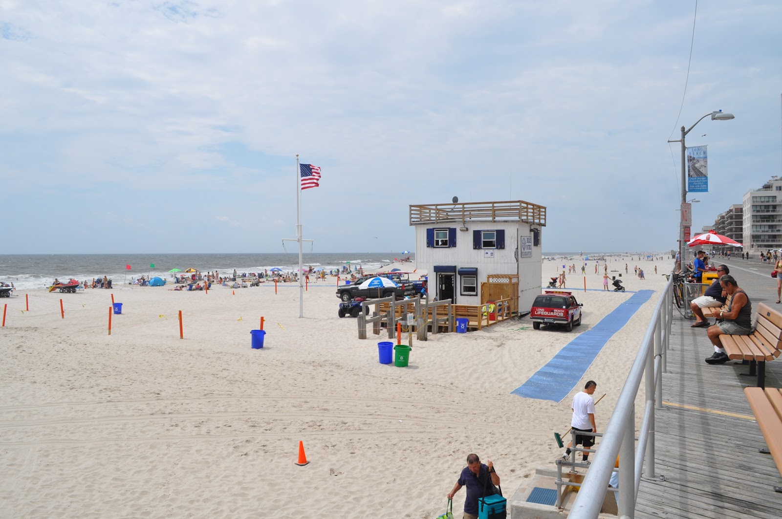 Photo of Ocean Beach Park in Long Beach City, New York, United States - 2 Picture of Point of interest, Establishment, Park