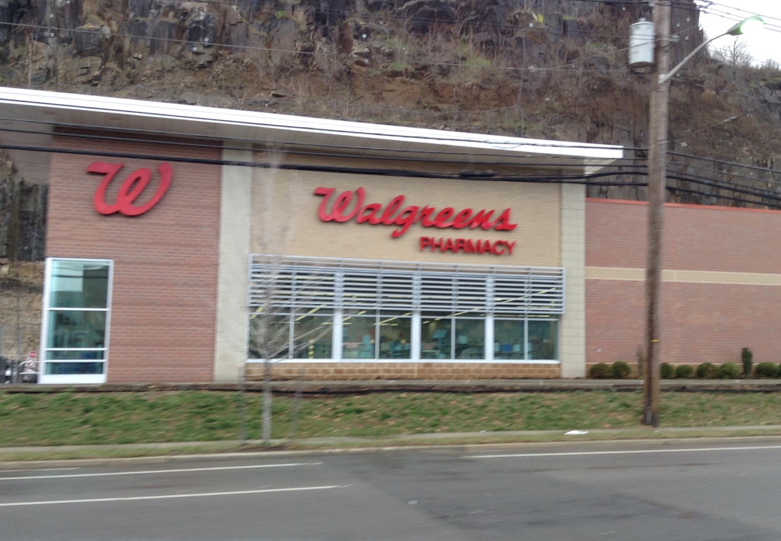 Photo of Walgreens in North Bergen City, New Jersey, United States - 1 Picture of Food, Point of interest, Establishment, Store, Health, Convenience store, Home goods store, Electronics store