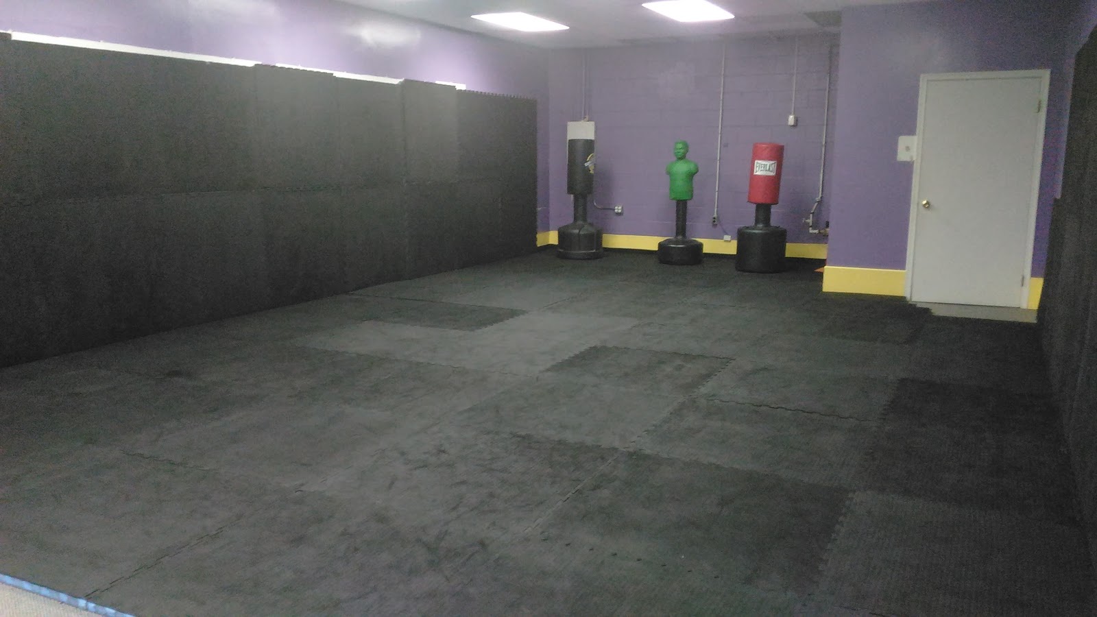 Photo of Universal Martial Arts in Essex County City, New Jersey, United States - 2 Picture of Point of interest, Establishment, Health, Gym