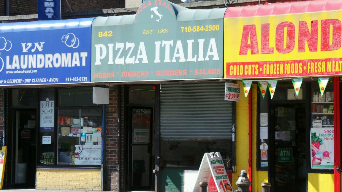 Photo of Pizza Italia in Bronx City, New York, United States - 1 Picture of Restaurant, Food, Point of interest, Establishment