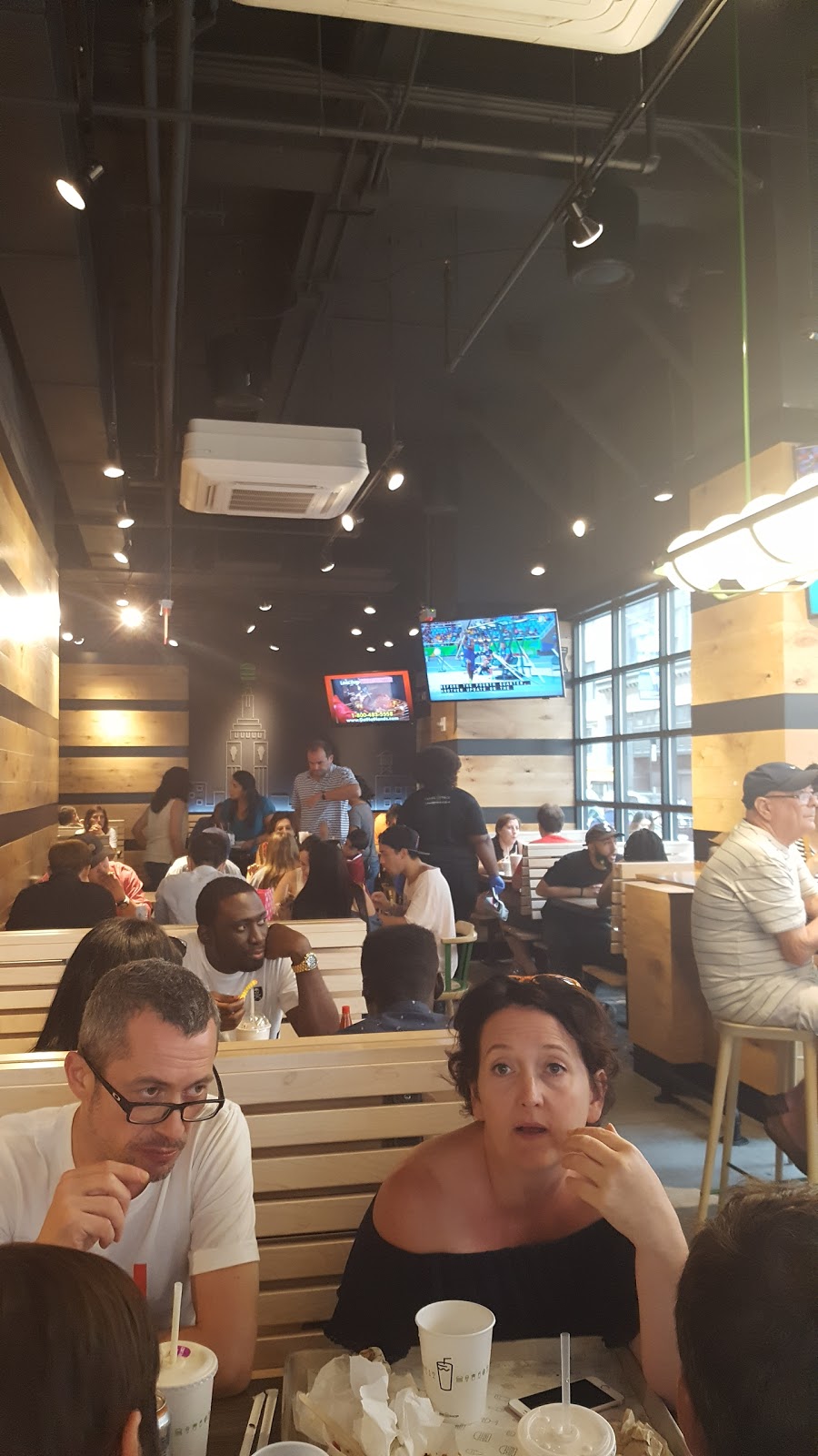 Photo of Shake Shack in New York City, New York, United States - 9 Picture of Restaurant, Food, Point of interest, Establishment