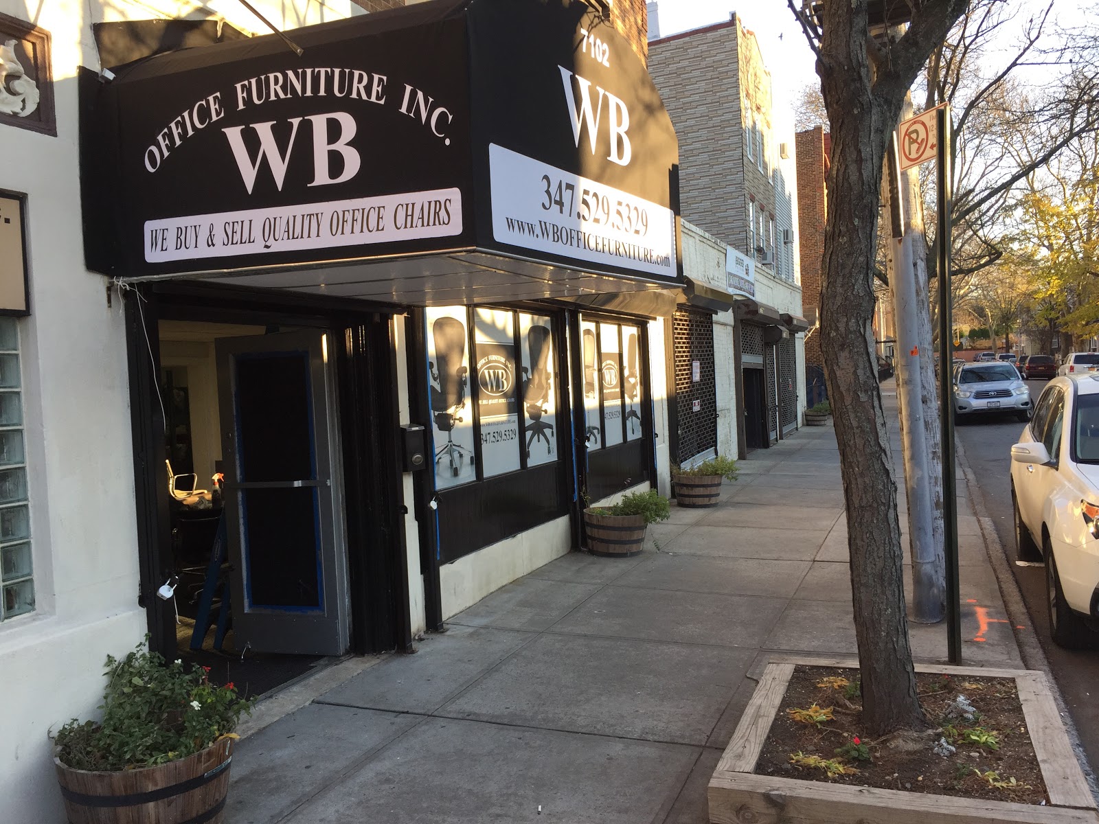 Photo of WB Office Furniture in Glendale City, New York, United States - 1 Picture of Point of interest, Establishment, Store, Home goods store, Furniture store