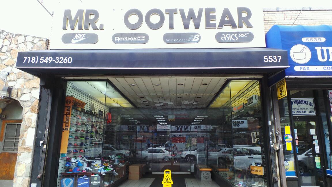 Photo of Mr. Footwear in Bronx City, New York, United States - 2 Picture of Point of interest, Establishment, Store, Clothing store, Shoe store