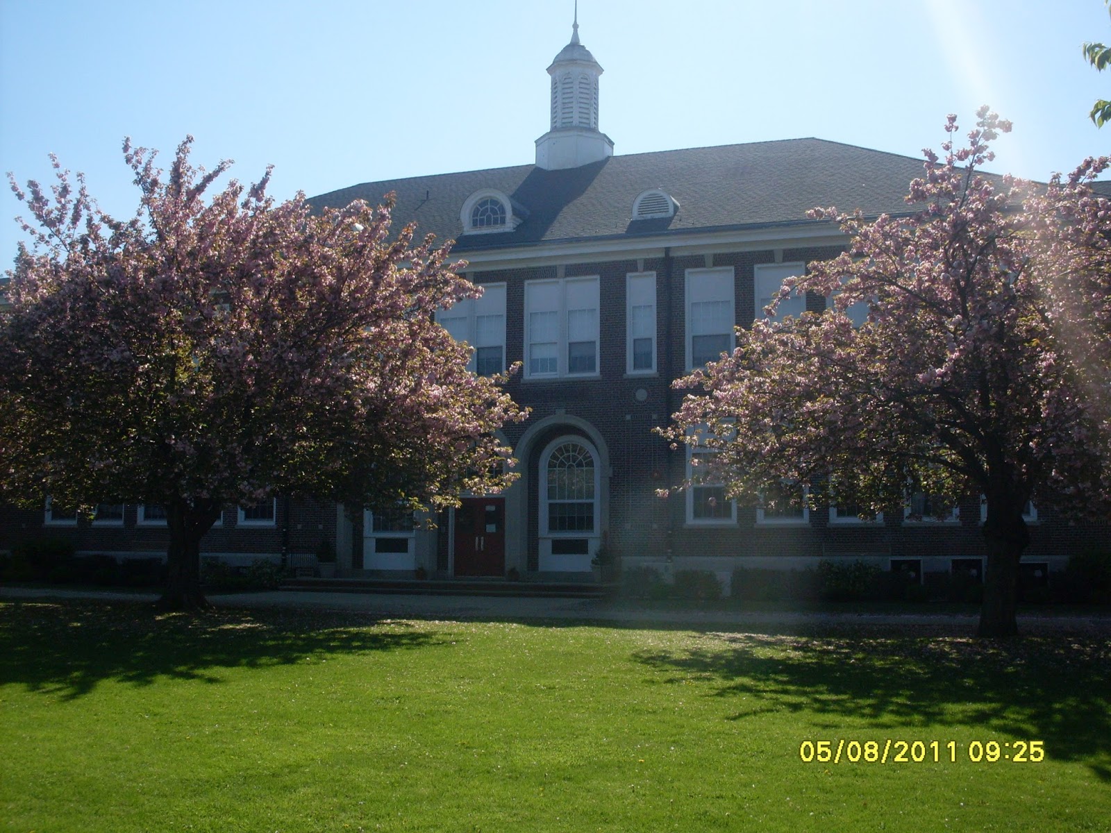 Photo of F N Brown Elementary School in Verona City, New Jersey, United States - 1 Picture of Point of interest, Establishment, School