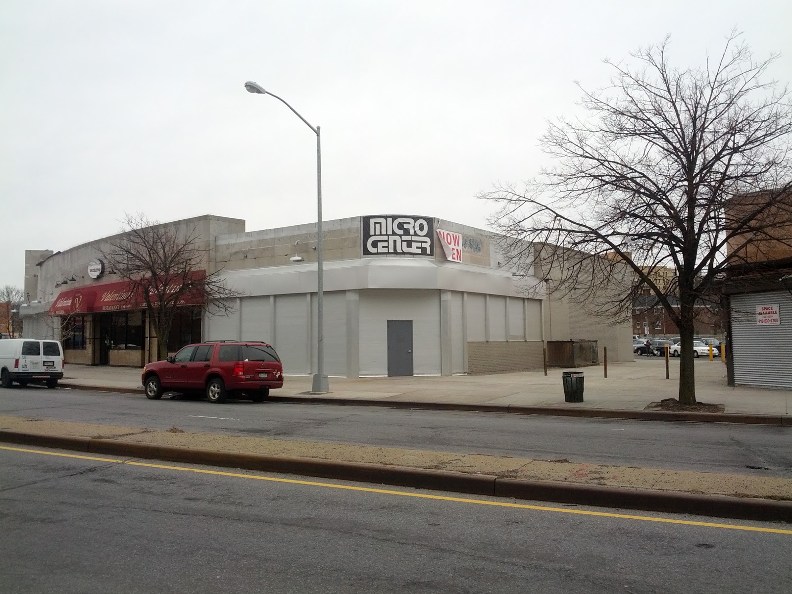 Photo of Micro Center in Flushing City, New York, United States - 4 Picture of Point of interest, Establishment, Store, Electronics store