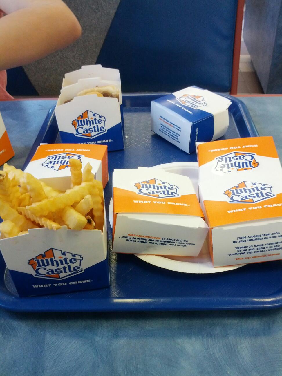 Photo of White Castle in Jackson Heights City, New York, United States - 2 Picture of Restaurant, Food, Point of interest, Establishment