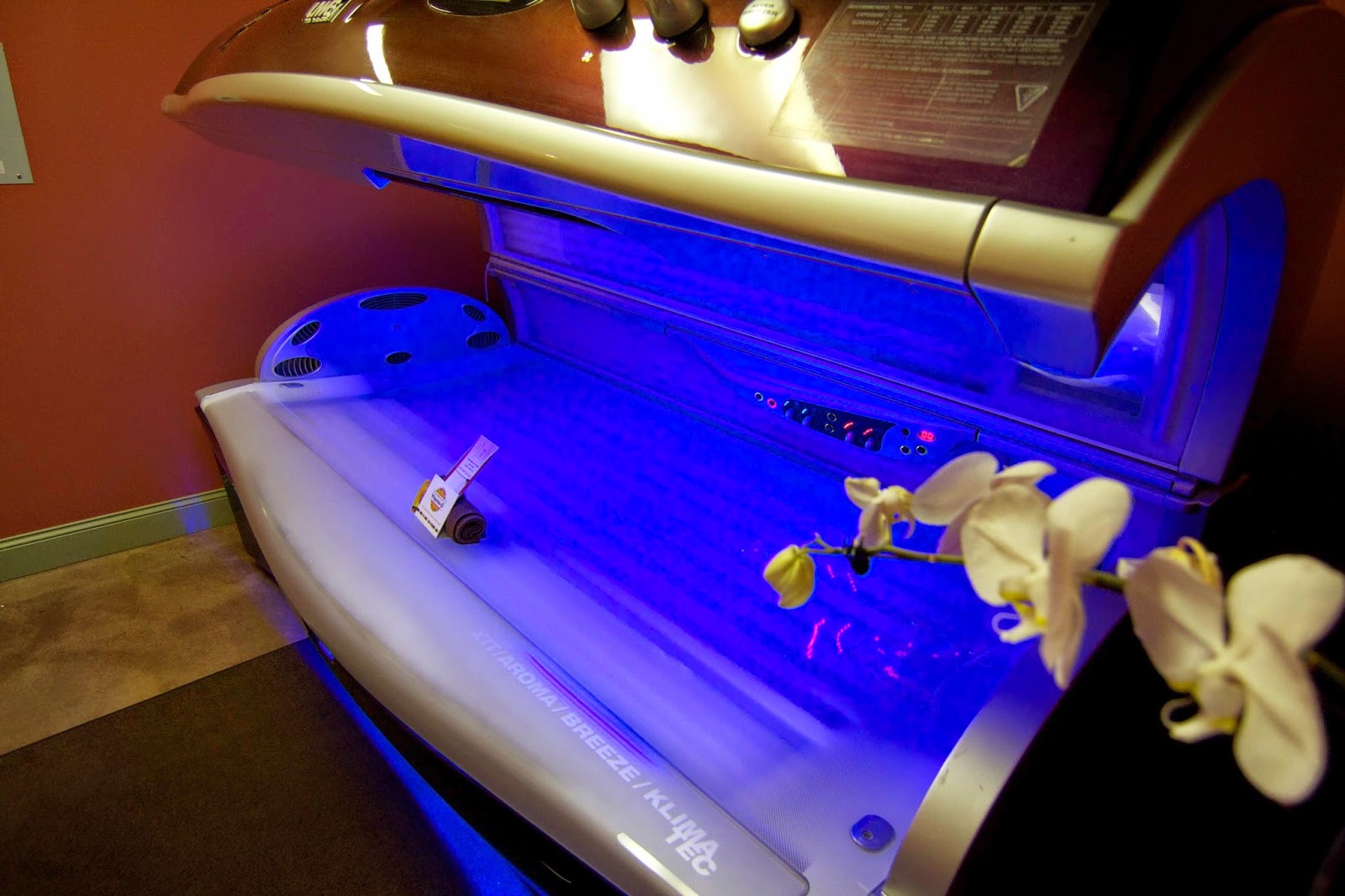 Photo of Beach Bum Tanning & Airbrush Salon in Saddle Brook City, New Jersey, United States - 5 Picture of Point of interest, Establishment