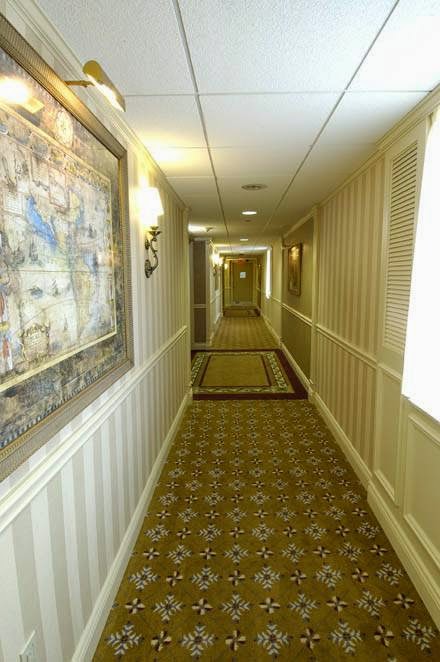 Photo of The Rockville Centre Inn in Lynbrook City, New York, United States - 6 Picture of Point of interest, Establishment, Lodging