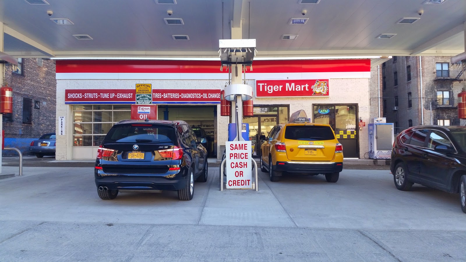 Photo of Broadway Exxon NYC in New York City, New York, United States - 7 Picture of Point of interest, Establishment, Store, Gas station, Car repair