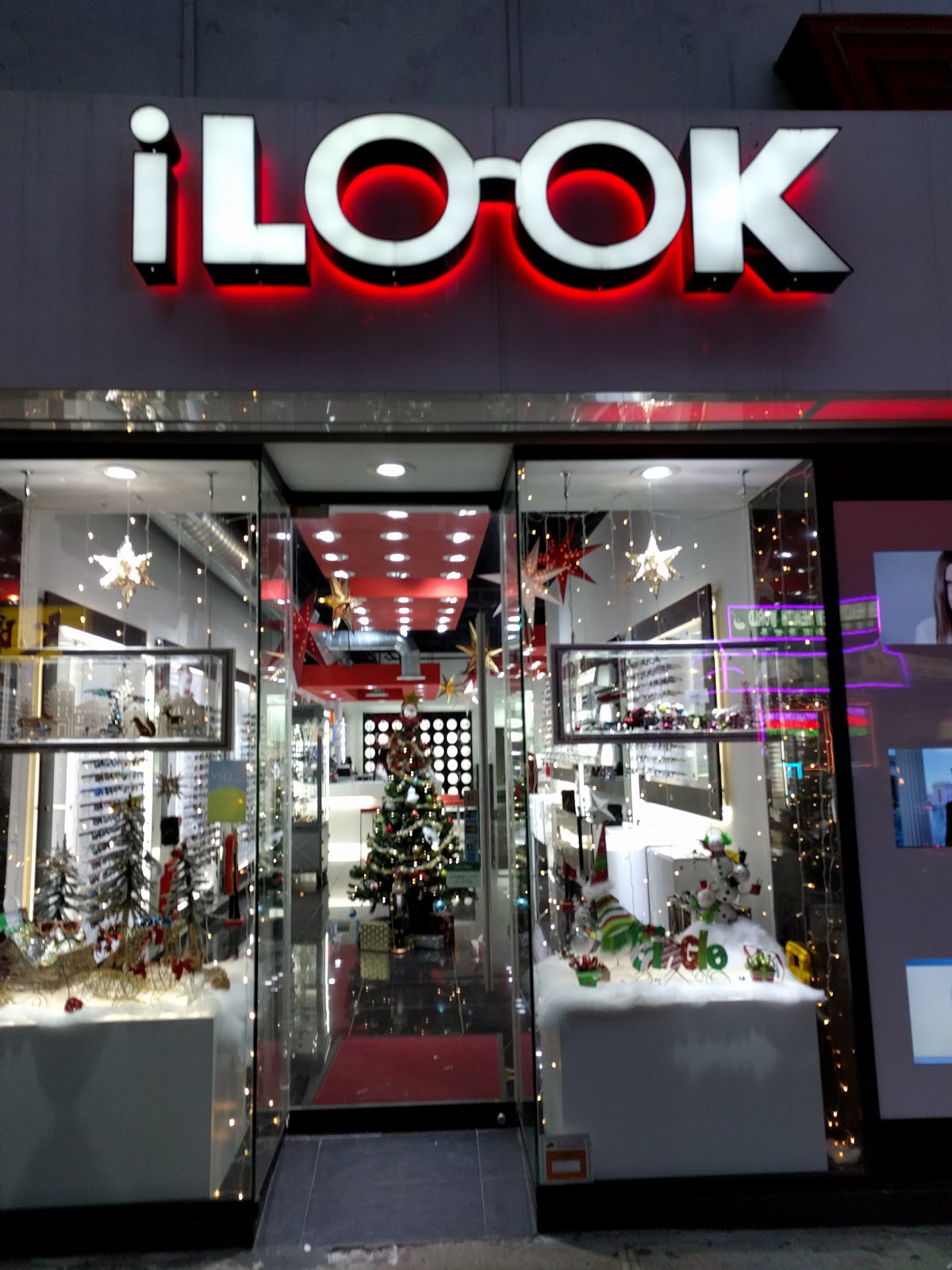Photo of iLook Eyewear in New York City, New York, United States - 2 Picture of Point of interest, Establishment, Store, Health