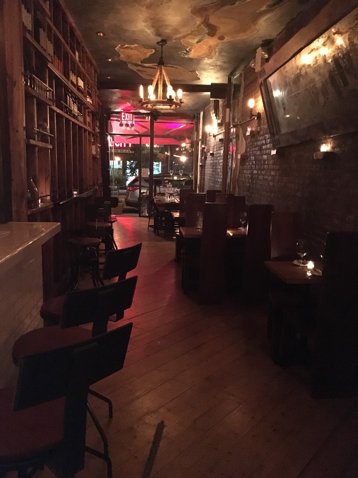 Photo of Gizi Wine & Tapas Bar in Queens City, New York, United States - 2 Picture of Restaurant, Food, Point of interest, Establishment, Bar
