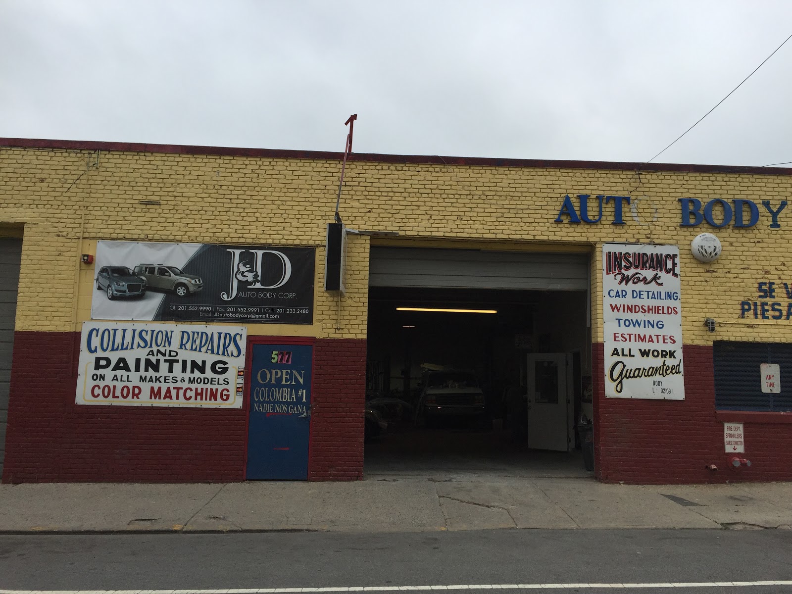 Photo of J & D Auto Body in West New York City, New Jersey, United States - 2 Picture of Point of interest, Establishment, Car repair