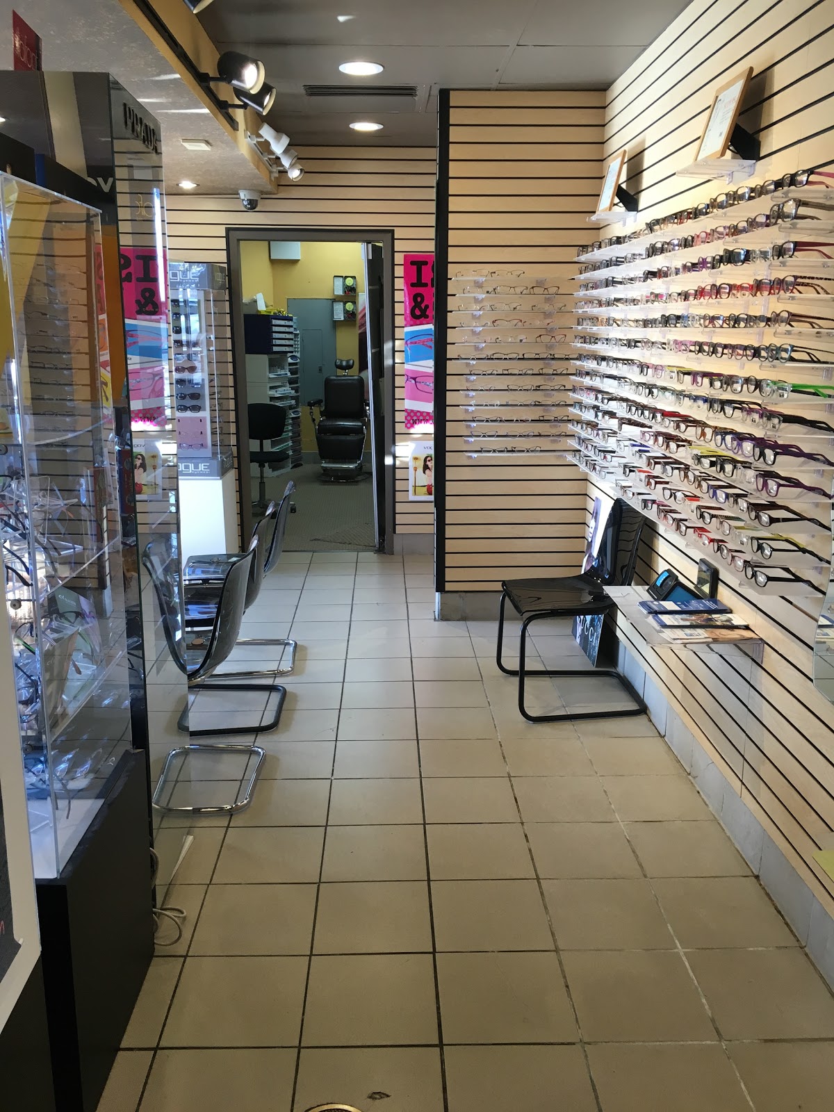 Photo of Cheaper Peepers in New Hyde Park City, New York, United States - 3 Picture of Point of interest, Establishment, Store, Health