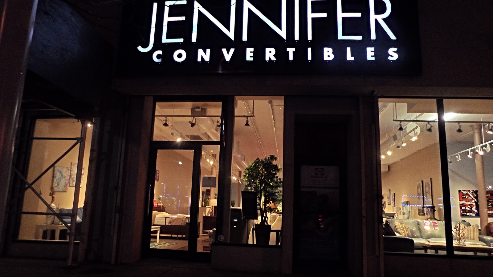 Photo of Jennifer Convertibles in New York City, New York, United States - 1 Picture of Point of interest, Establishment, Store, Home goods store, Furniture store