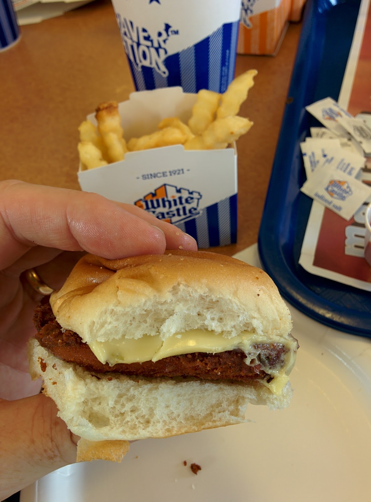 Photo of White Castle in Elmhurst City, New York, United States - 5 Picture of Restaurant, Food, Point of interest, Establishment