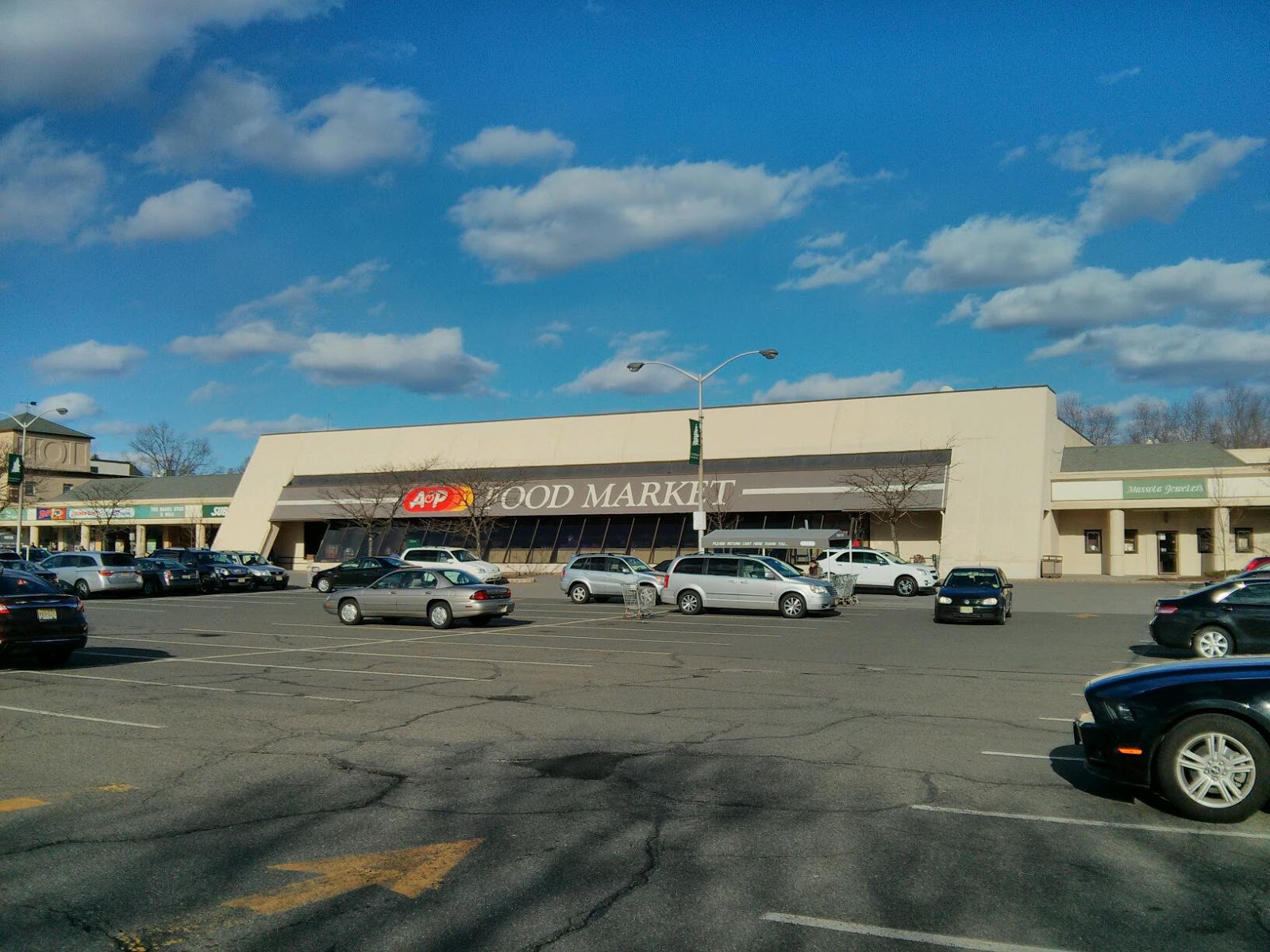 Photo of Valley Ridge Shopping Center in Wayne City, New Jersey, United States - 1 Picture of Point of interest, Establishment, Shopping mall