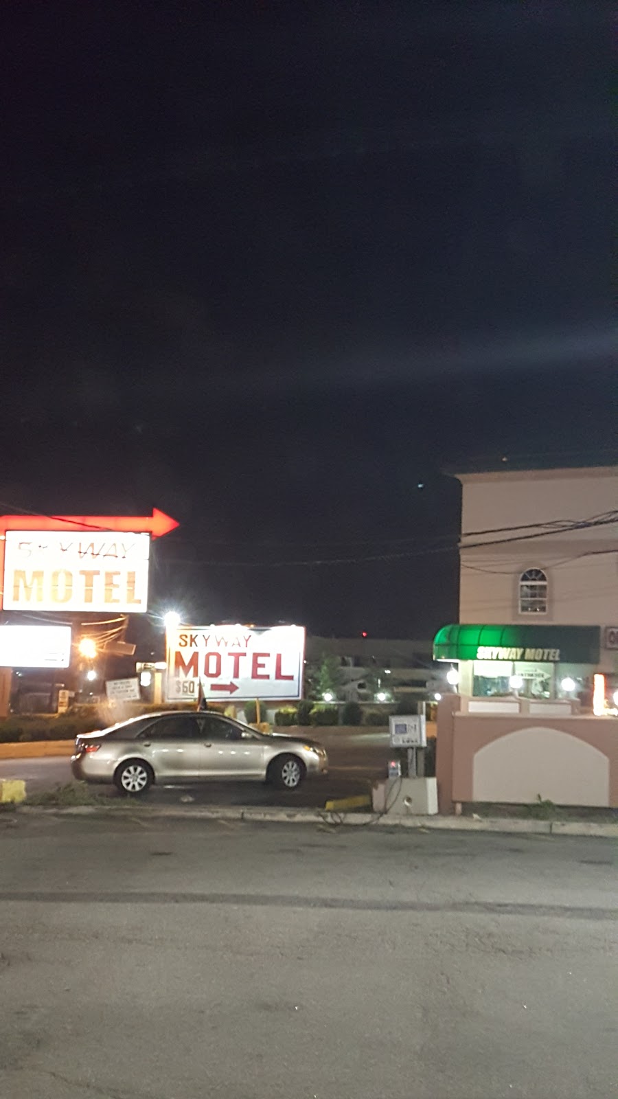 Photo of Skyway Motel in Jersey City, New Jersey, United States - 2 Picture of Point of interest, Establishment, Lodging