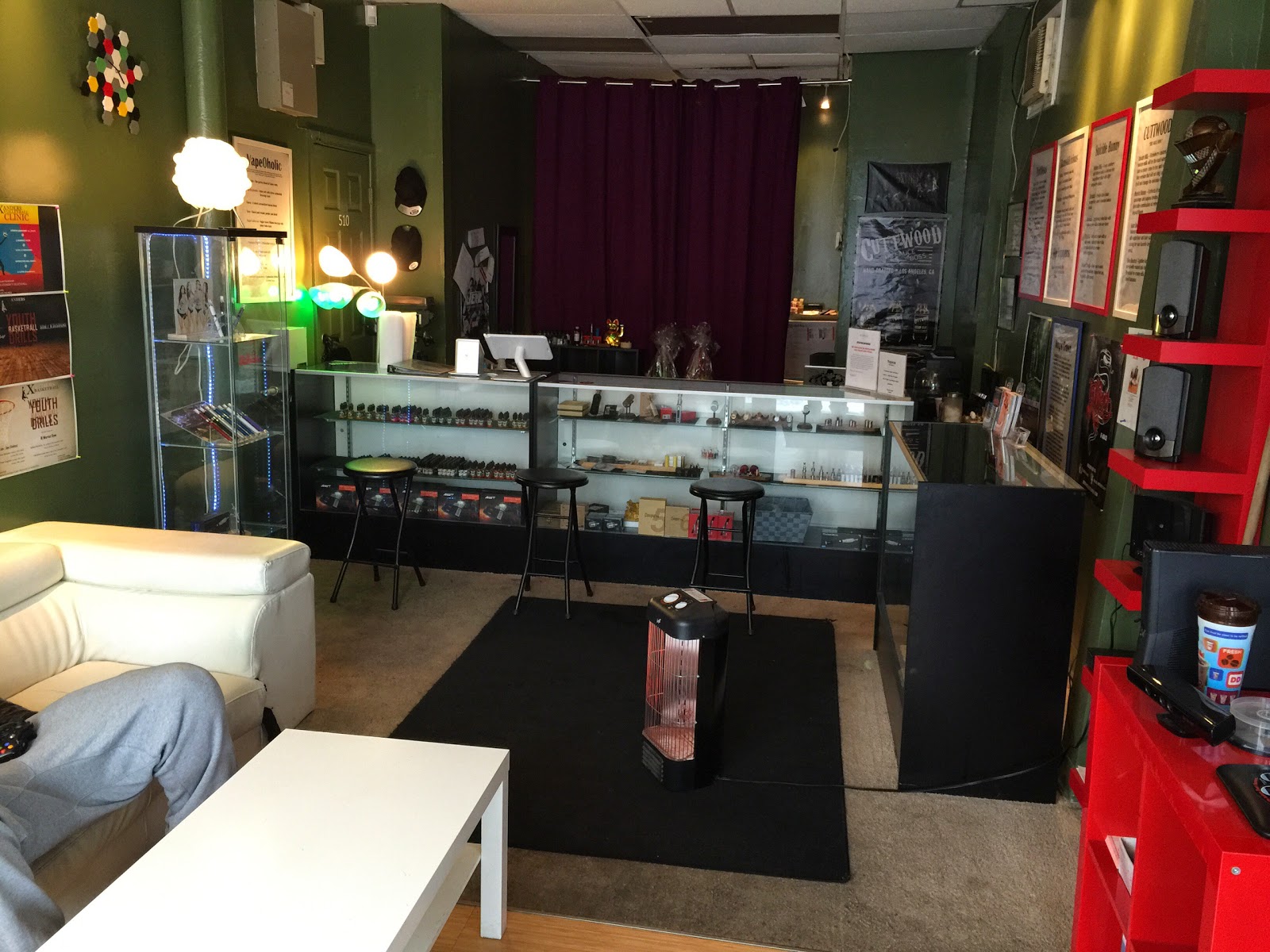 Photo of Vapezz in Jersey City, New Jersey, United States - 2 Picture of Point of interest, Establishment, Store, Electronics store