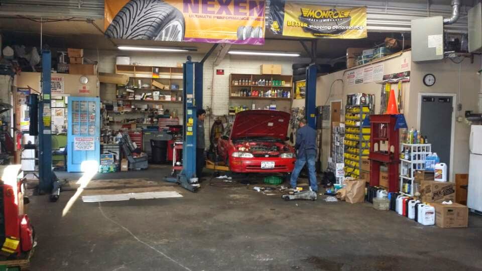 Photo of Toms Automobile Center in Queens City, New York, United States - 2 Picture of Point of interest, Establishment, Car repair