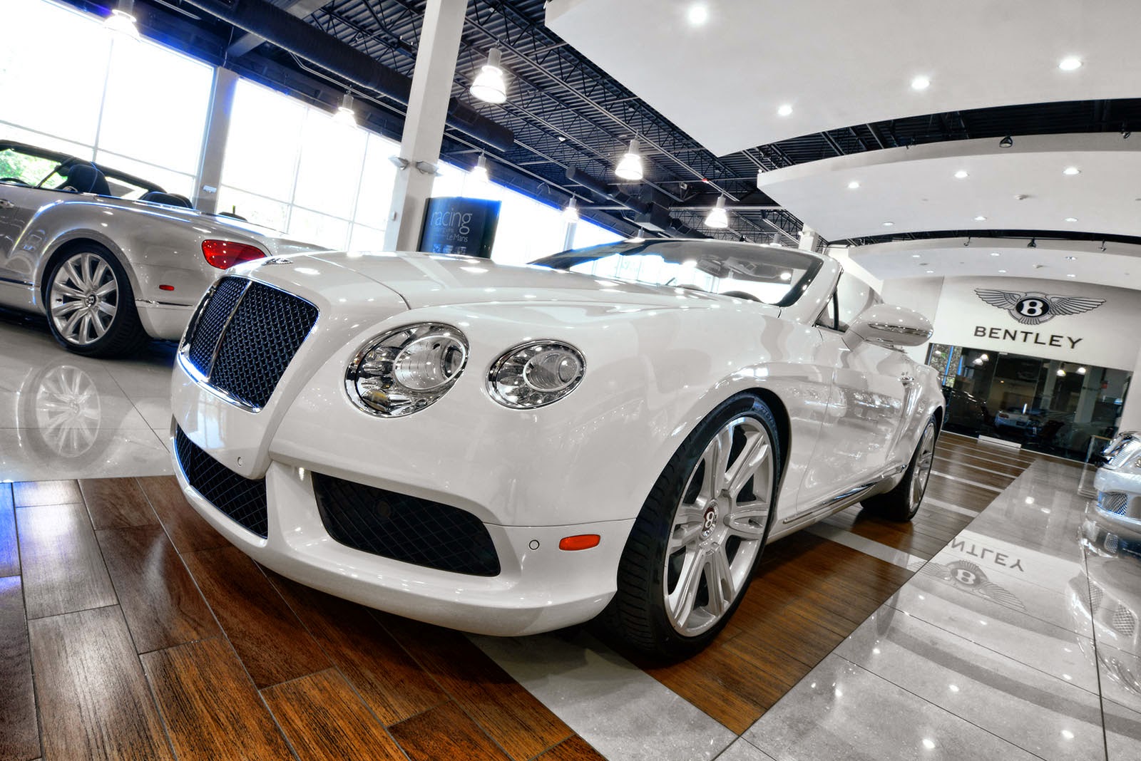 Photo of Bentley Long Island in Jericho City, New York, United States - 10 Picture of Point of interest, Establishment, Car dealer, Store