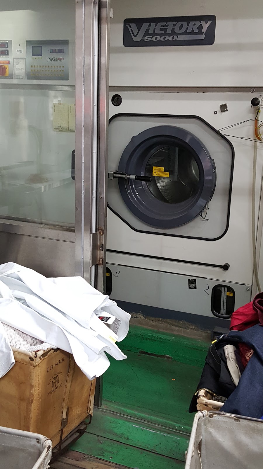 Photo of Woodhaven Automatic Dry Cleaners in Queens City, New York, United States - 5 Picture of Point of interest, Establishment, Laundry