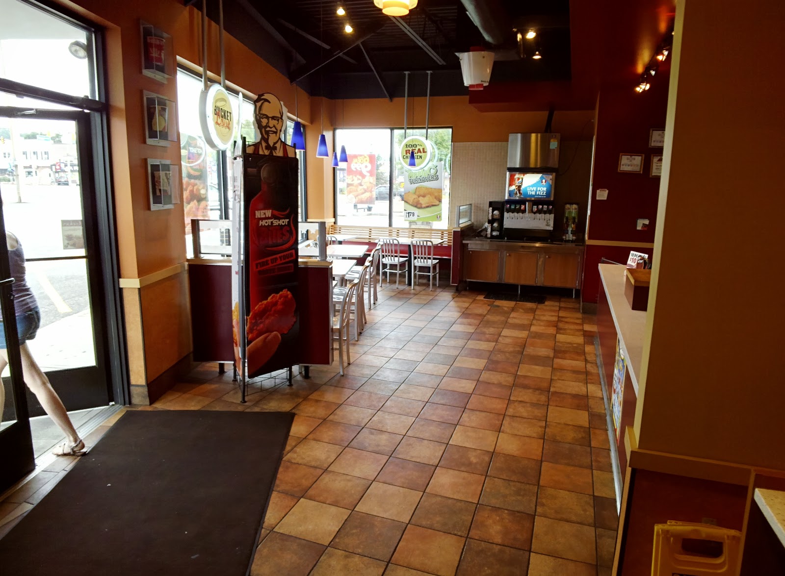 Photo of KFC in Secaucus City, New Jersey, United States - 1 Picture of Restaurant, Food, Point of interest, Establishment, Meal takeaway