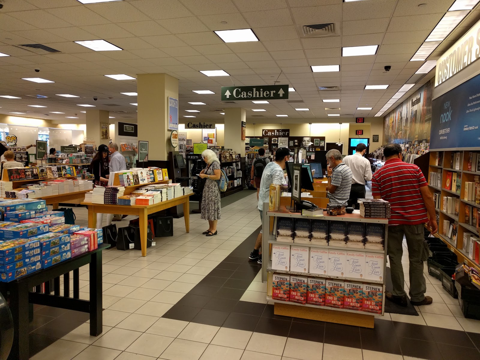Photo of Barnes & Noble in New York City, New York, United States - 3 Picture of Point of interest, Establishment, Store, Book store