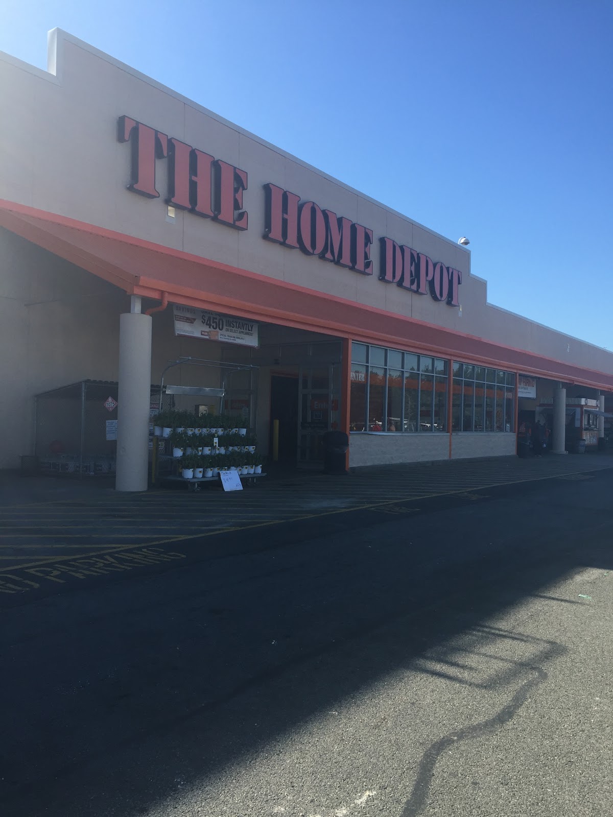 Photo of The Home Depot in Bronx City, New York, United States - 4 Picture of Point of interest, Establishment, Store, Home goods store, Furniture store, Hardware store