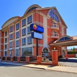 Photo of Comfort Inn & Suites LaGuardia Airport in Maspeth City, New York, United States - 2 Picture of Point of interest, Establishment, Lodging