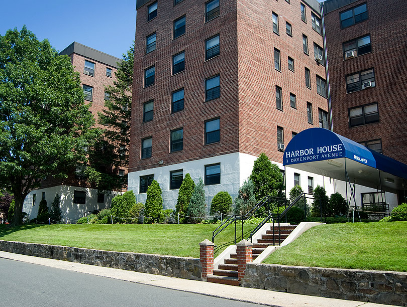 Photo of Harbor House in New Rochelle City, New York, United States - 1 Picture of Point of interest, Establishment