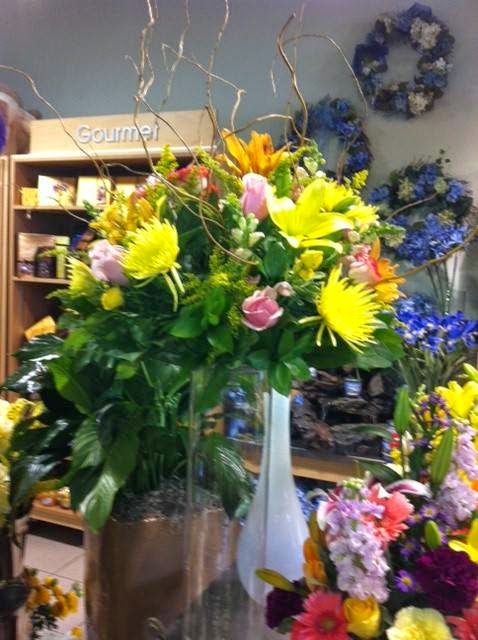 Photo of 1-800-Flowers in Mount Vernon City, New York, United States - 1 Picture of Food, Point of interest, Establishment, Store, Home goods store, Florist