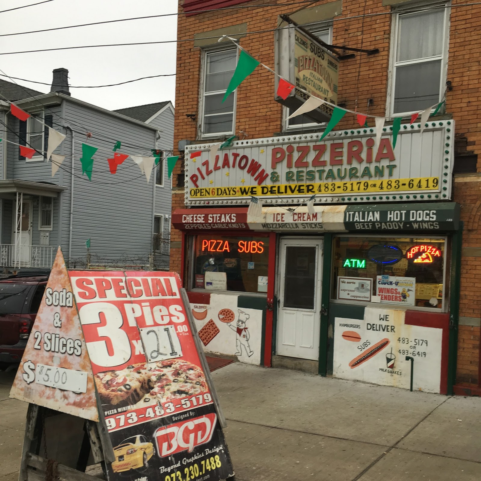 Photo of Pizza Town in Newark City, New Jersey, United States - 2 Picture of Restaurant, Food, Point of interest, Establishment, Meal takeaway, Meal delivery