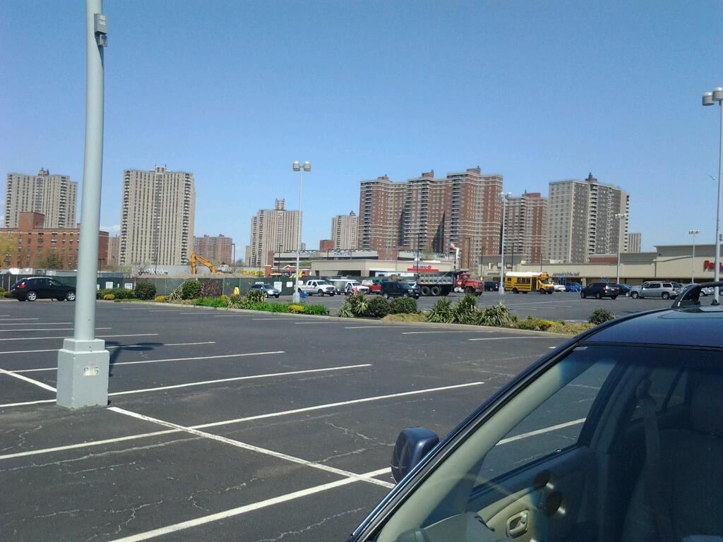Photo of Bartow Mall Shopping Center in Bronx City, New York, United States - 1 Picture of Point of interest, Establishment, Shopping mall