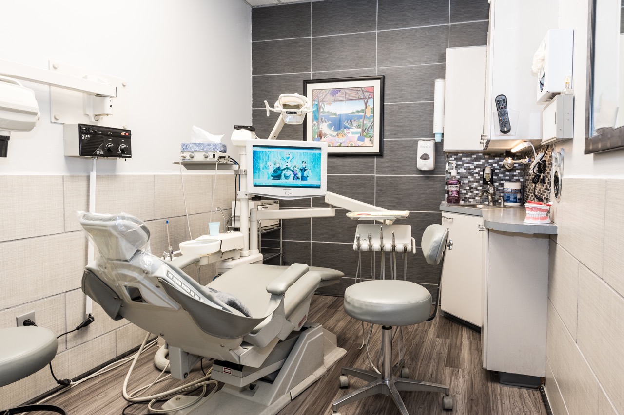 Photo of Hammer Dental Associates in Springfield Township City, New Jersey, United States - 2 Picture of Point of interest, Establishment, Health, Dentist