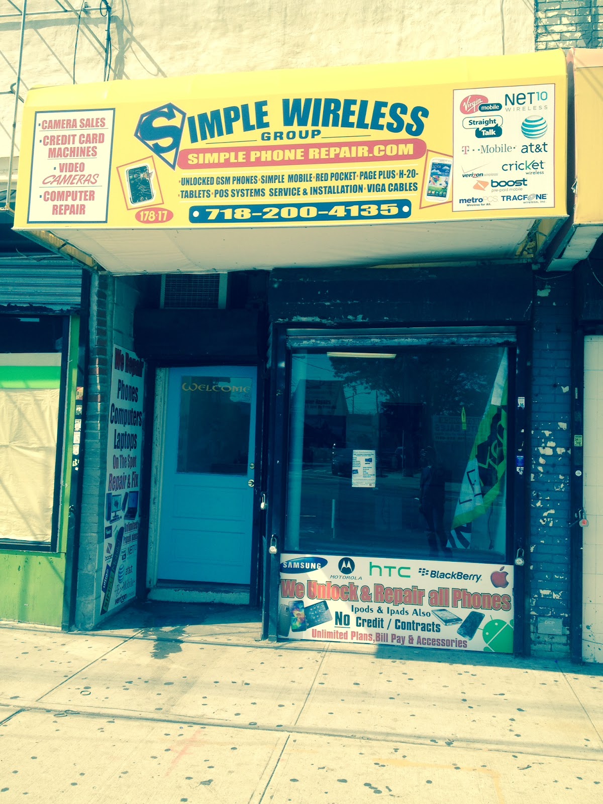 Photo of Simple Wireless Group - Cracked Iphone 5s/,5,4s, apple,samsung + All smart Phone tablet Repair & Fix in Jamaica City, New York, United States - 1 Picture of Point of interest, Establishment, Store